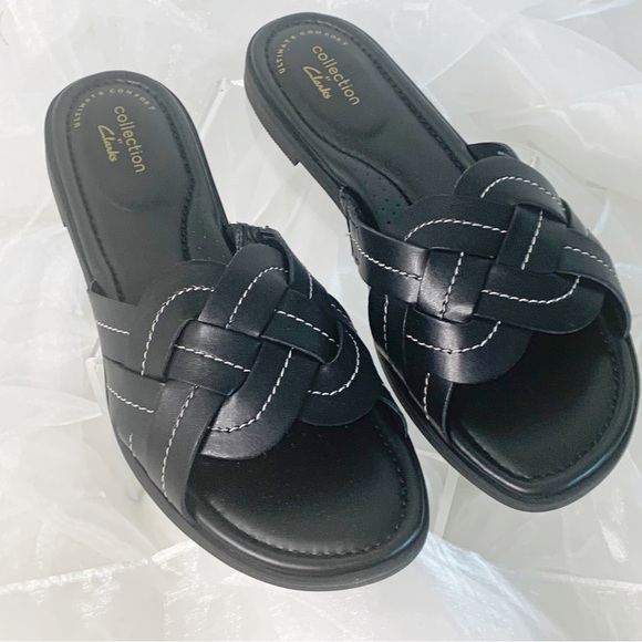 CLARKS
Women's Clarks, Reyna Weave Sandal Size 7 - Picture 3 of 6